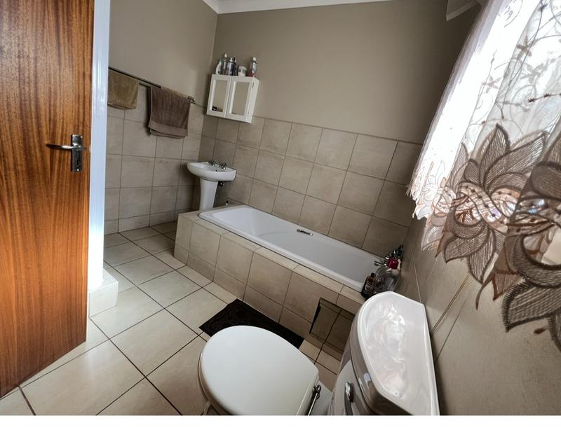 To Let 3 Bedroom Property for Rent in Kathu Northern Cape